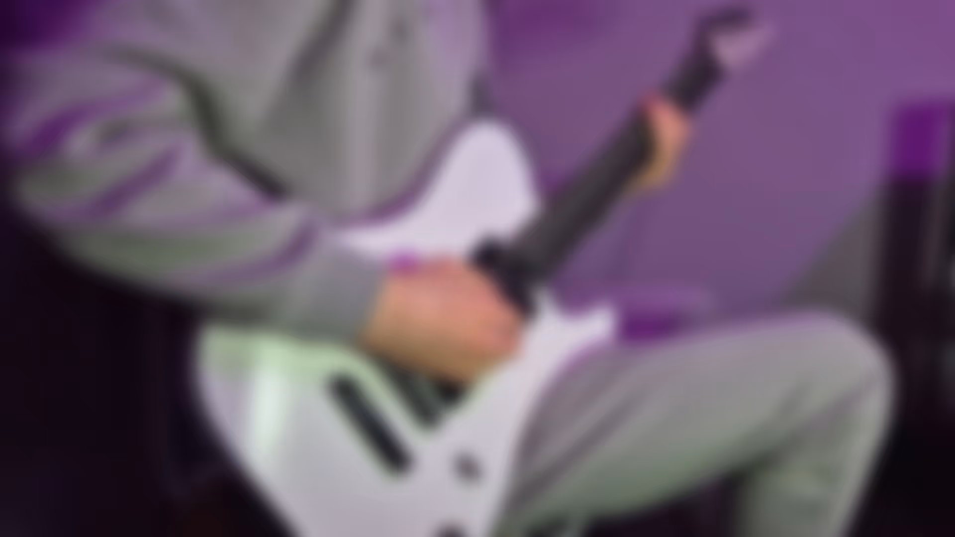 guitar-youtube-video-blured